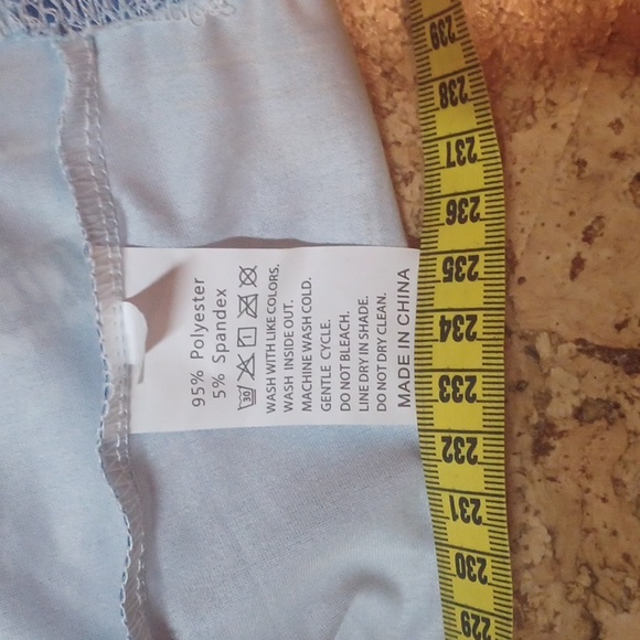 Two Denim Look Stretchy Activewear Shorts in Blue & Pink Size L, NWOT - Picture 5 of 7